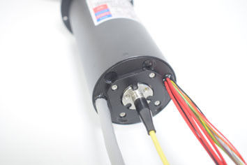 Joint tournant optique de fibre de quatre gigabits, prise électrique de joint tournant